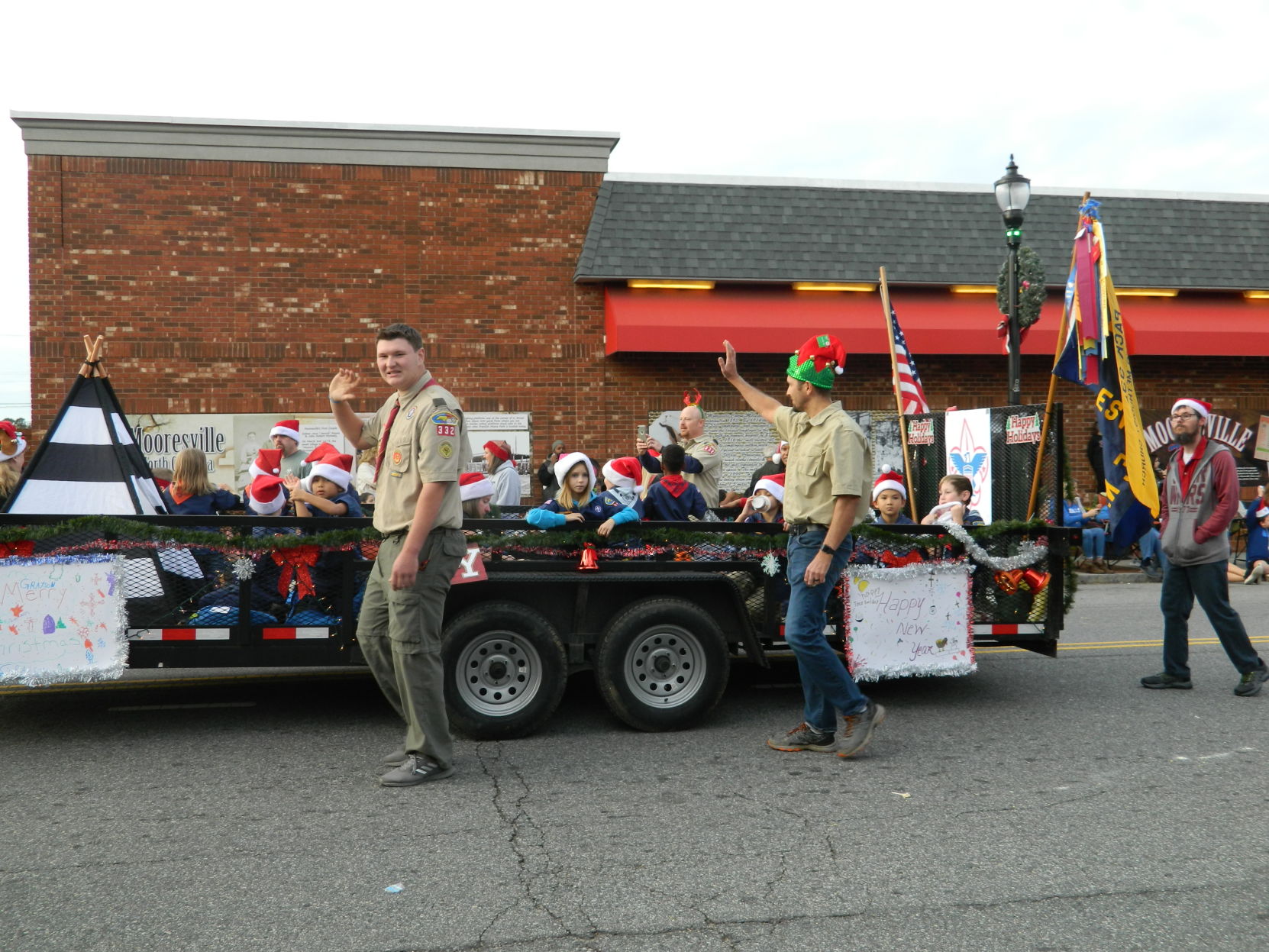Mooresville Christmas Parade (320).JPG